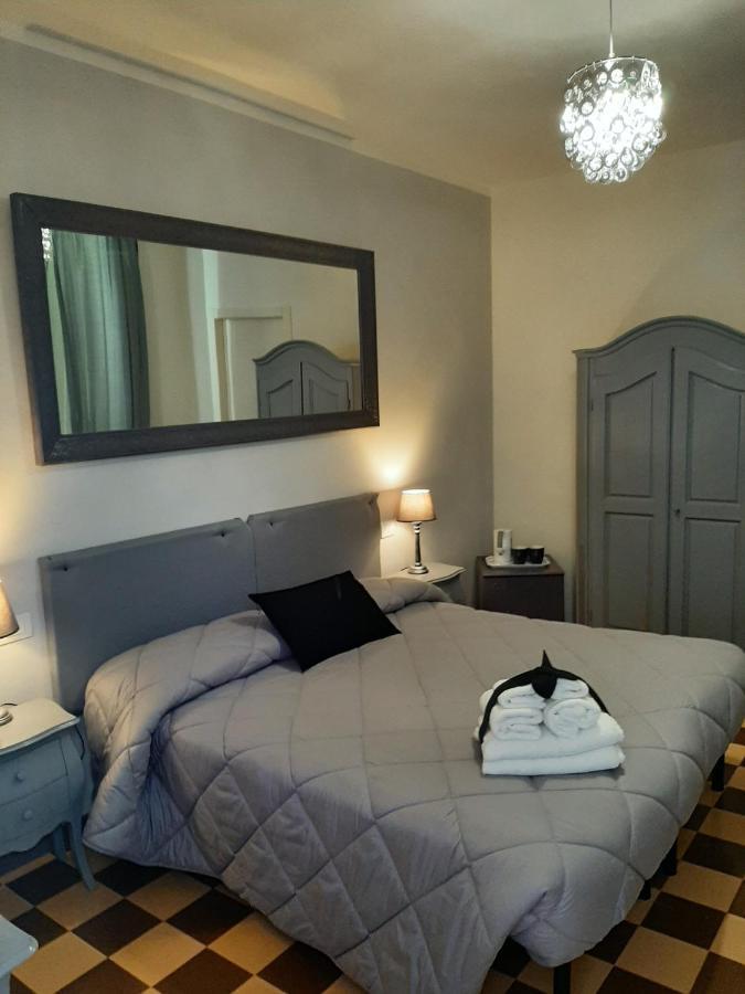 B&B Principe Calaf 3 Lucca Exterior foto