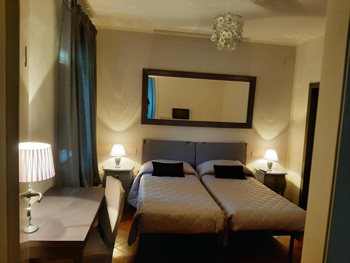 B&B Principe Calaf 3 Lucca Exterior foto